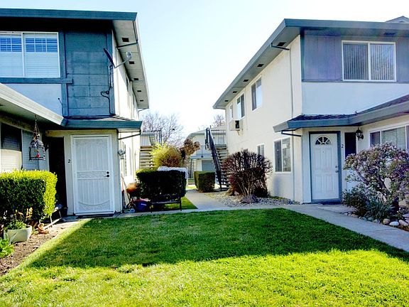 3rd image of 5506 Spinnaker Dr APT 4