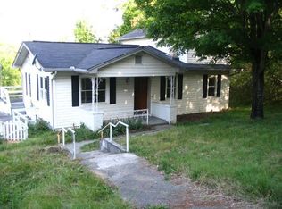 294 Davenport Rd, La Follette, TN 37766