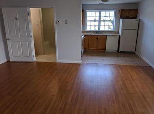 127 E Main St APT 202, Smithtown, NY 11787