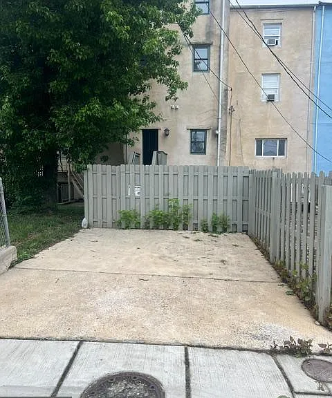 411 E Lafayette Ave — Photo 39