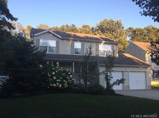 1 Tom Gray Ct, Forked River, NJ 08731