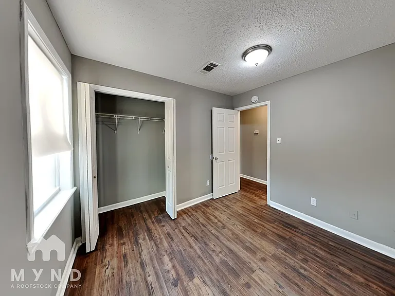 759 Olympic St — Photo 12