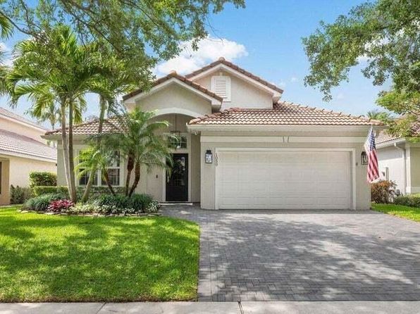 1050 Delray Lakes Dr