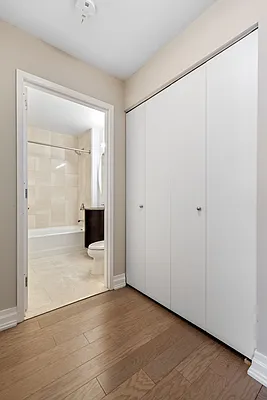 Rented by Greystar | media 32