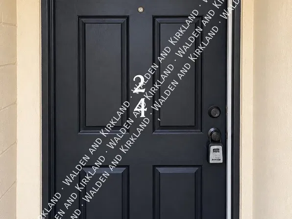 1522 W Oakridge Dr, Albany, GA