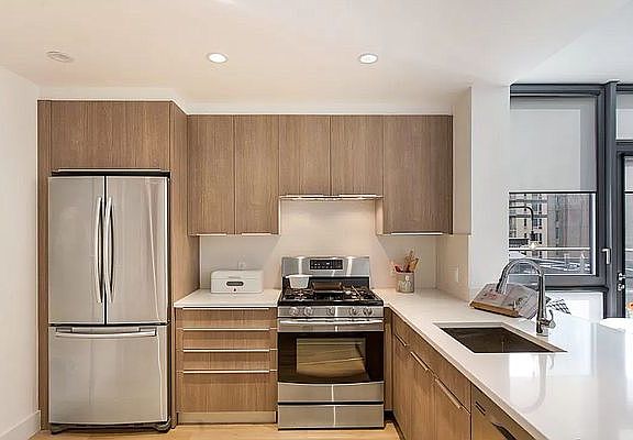 3rd image of 41-22 24th St APT 12G