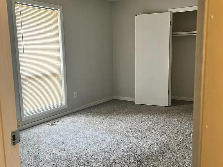 811 Rumford Pl #B — Photo 12