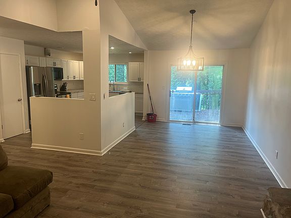 Main level, Dining and Kitchen