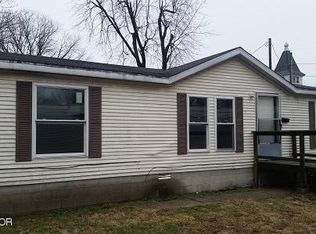 123 N Linden St, Du Quoin, IL 62832