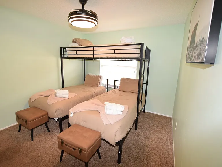7748 Indian Ridge Trl S — Photo 31