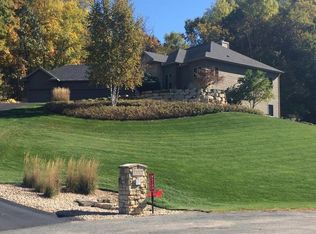 W6104 Valley Pl, Holmen, WI 54636