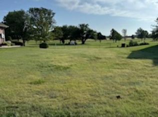 114 Kingsway, Hesston, KS 67062
