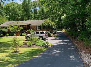 208 Earl St, Pickens, SC 29671