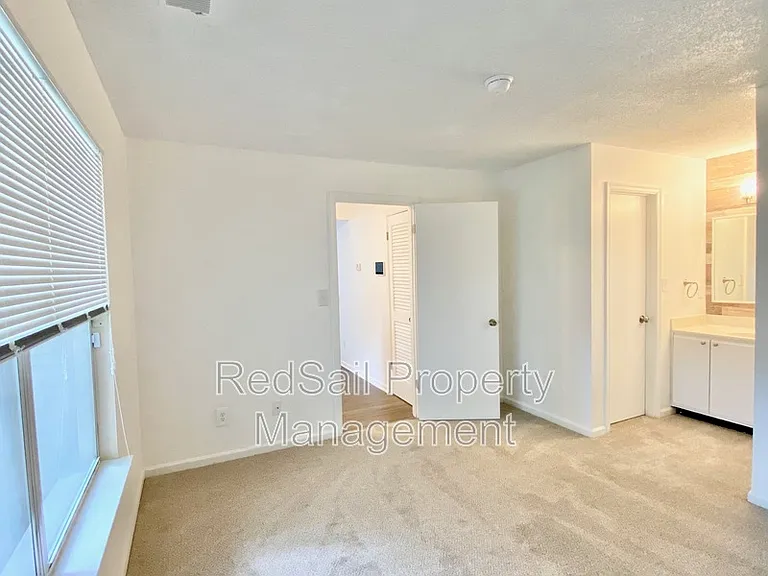 568 Candle Ln #204 — Photo 12