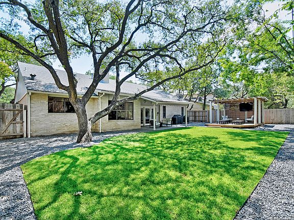 5th image of 14607 Green Oaks Woods