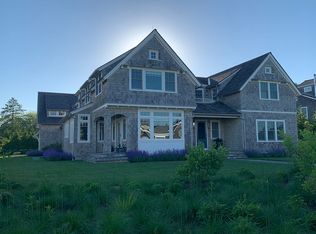 31 Ninigret Ave, Charlestown, RI 02813