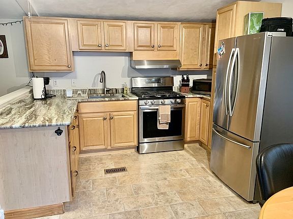 2nd image of 41 Pine St #20