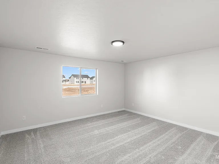 2990 N Waterbrook Ave — Photo 9