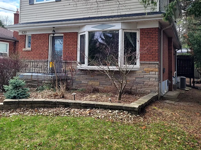 630 Drury Ln #UPPER — Photo 2