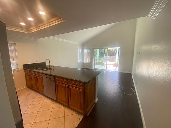 3rd image of 6060 E Camino Correr