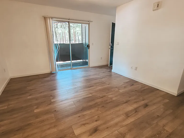 1385 W University Ave #103 — Photo 4