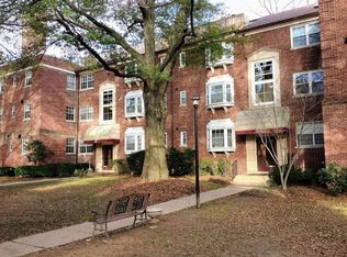 2104 N Scott St APT 37, Arlington, VA 22209