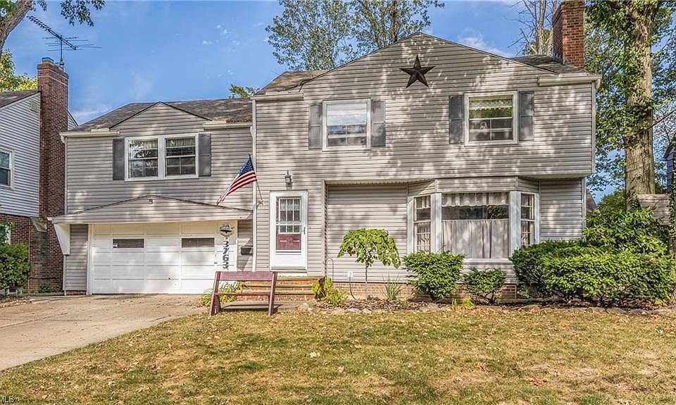 1st image of 3763 Bridgeview Dr
