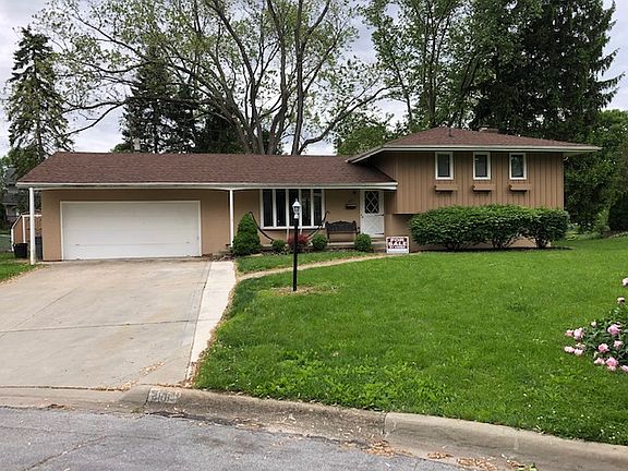 2nd image of 280 Merriss Ct