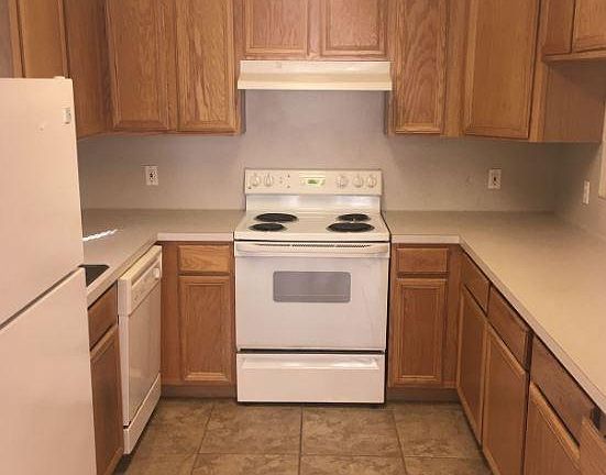 2nd image of 1704 S Dexter Dr