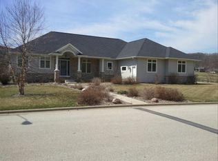 3238 Augusta Ln, Onalaska, WI 54650