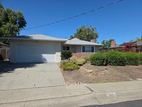 915 Notre Dame Ave Photo 1