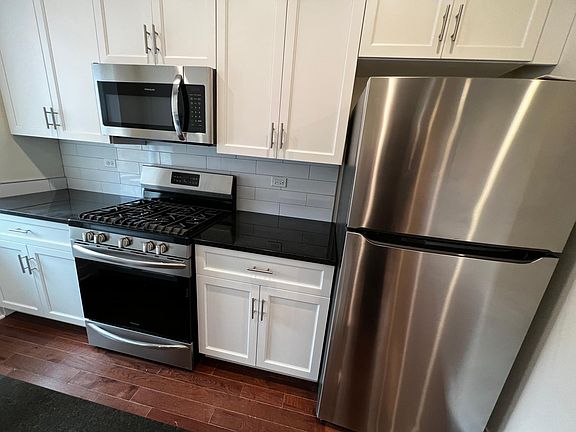 2nd image of 1742 W Touhy Ave APT 2s