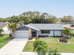 2315 Pin Oak Ln E, Clearwater, FL 33759