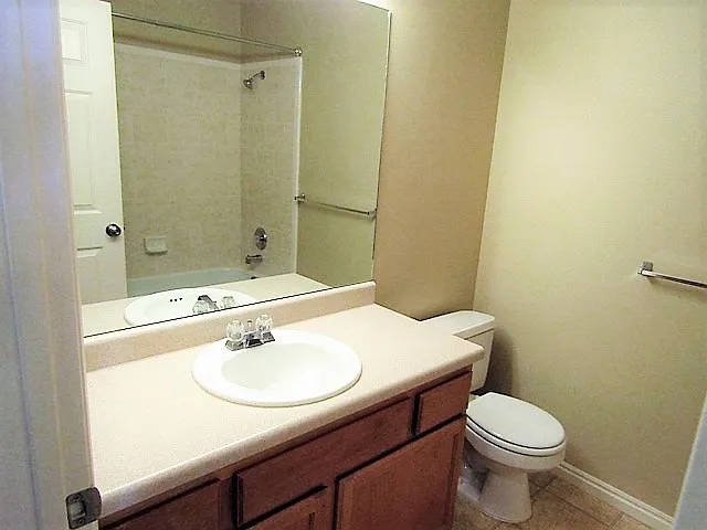 6060 Castle Park Ln — Photo 10