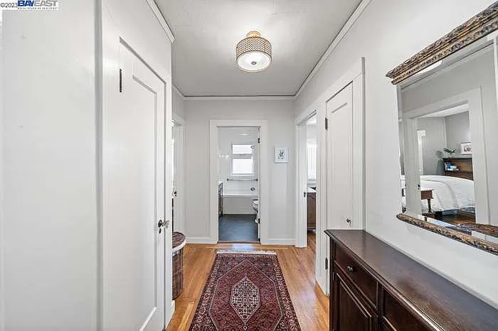 769 Vincente Ave — Photo 24