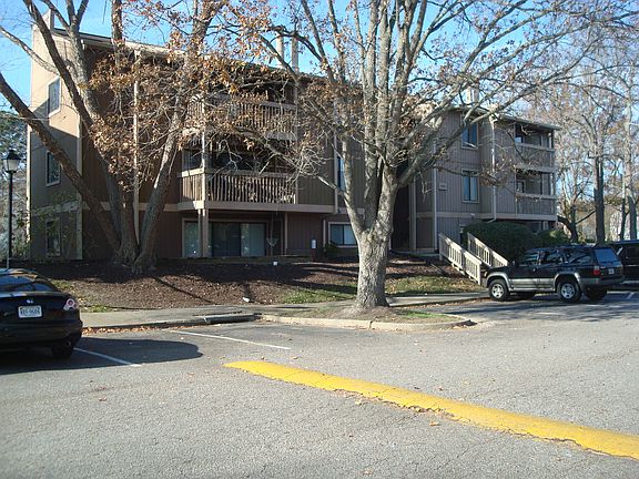 2nd image of 1013 Autumn Woods Ln APT 101