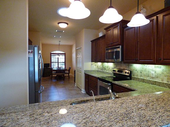 5th image of 3239 Tralee Dr