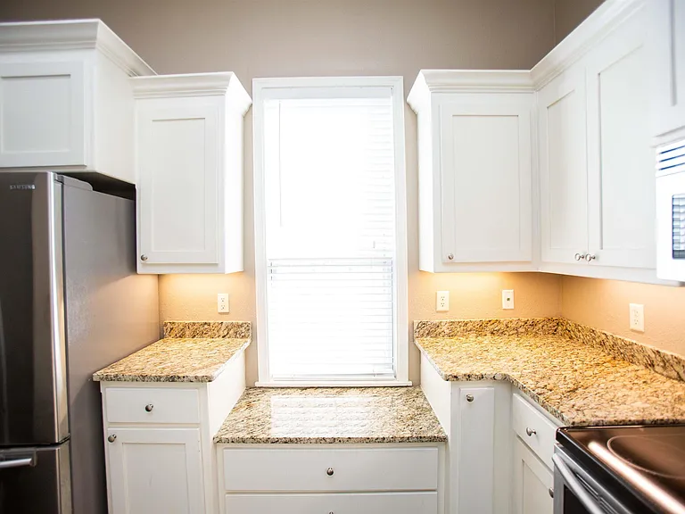 224 Rice St — Photo 15