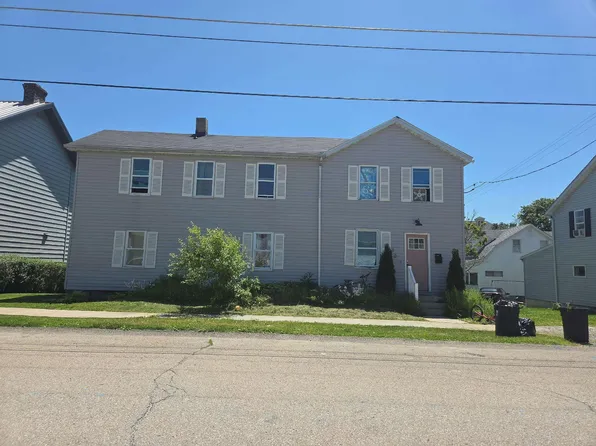 307 W Smithfield St, Mount Pleasant, PA 15666