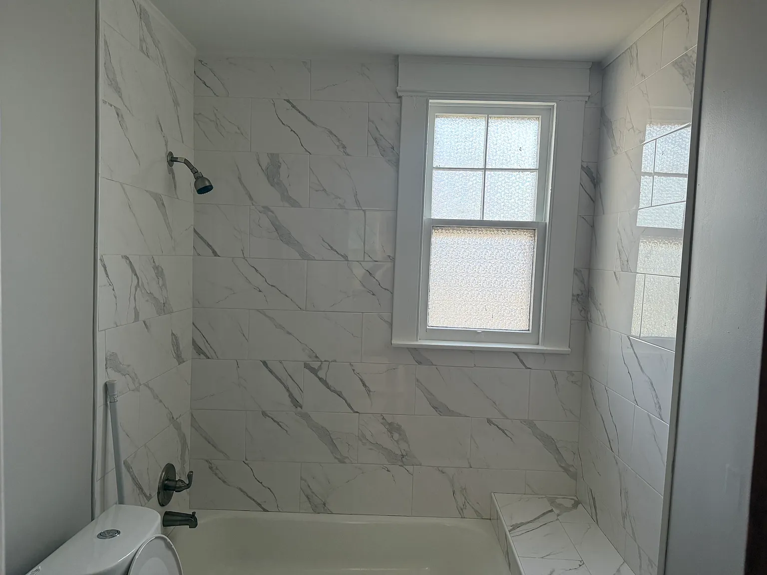 6 bed, $3,300 — Photo 3