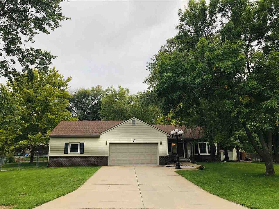 1st image of 2401 Murray Ct