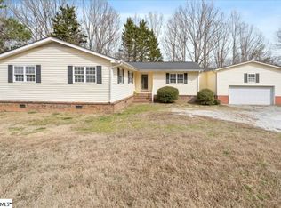 541 Hunts Bridge Rd, Easley, SC 29640