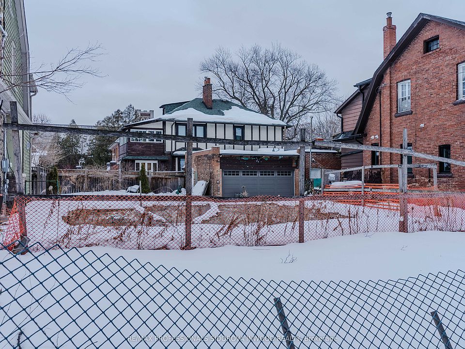 1st image of 291 Indian Rd