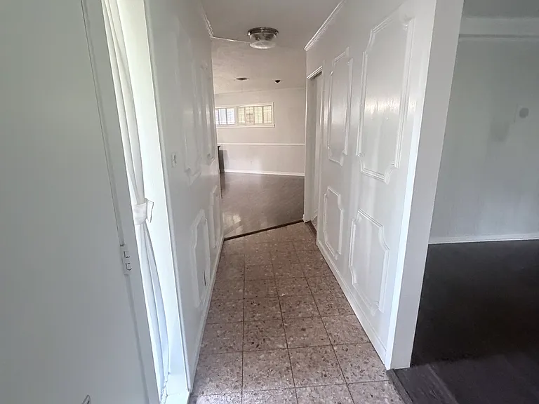 5990 N Circuit Dr — Photo 6