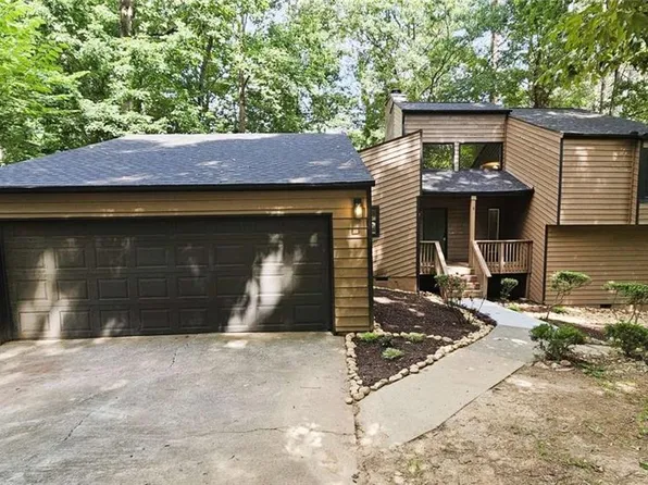 1655 Fieldgreen Overlook, Stone Mountain, GA 30088