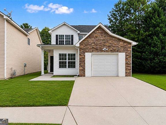 2nd image of 2407 Hackamore Dr