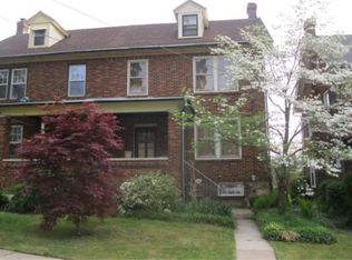 16 Park Ln, Reading, PA 19606