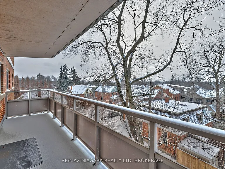 14 Norris Pl #404 — Photo 22