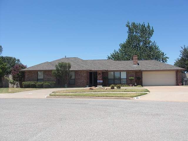 1st image of 802 NW 75th St
