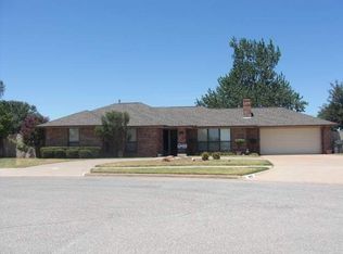 802 NW 75th St, Lawton, OK 73505